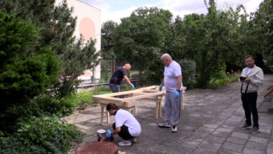 Photo of Wolontariusze budują ogród sensoryczny