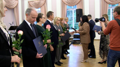 Photo of Miejskie nagrody dla nauczycieli i uczniów |#LPU24.pl